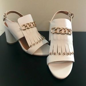 Bestelle White Chain Heel